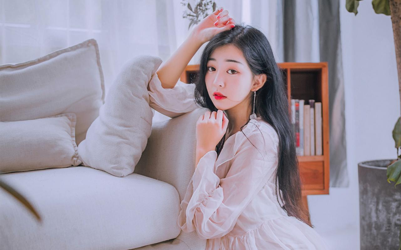 黄仁勋年内第三次访华，用这个词形容中国AI产业